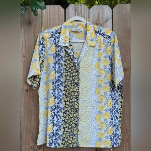 Vintage Donnkenny Woman Plus Size Yellow Black Floral Patterned Button Up Shirt